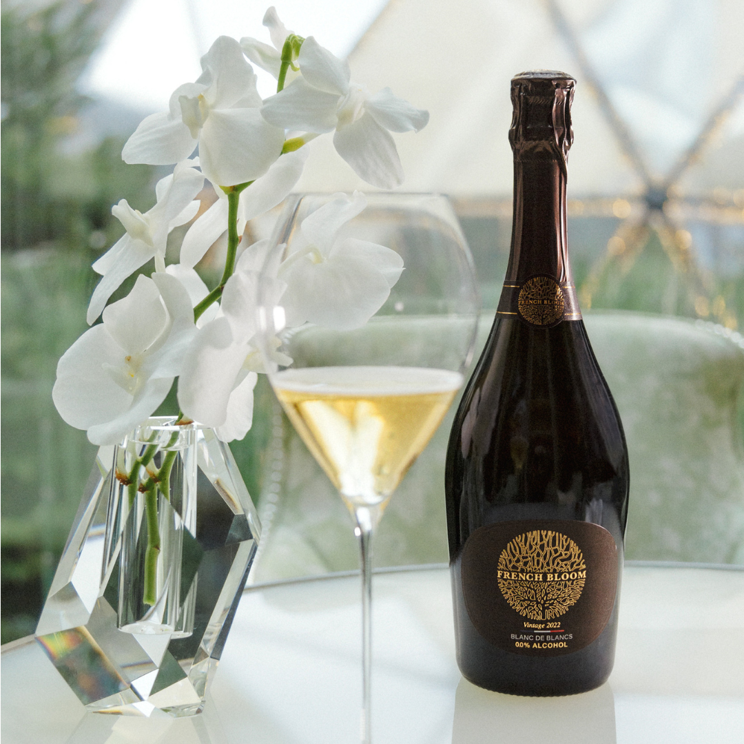 ワイン Fleur Antique Champagne Glod WooWooFilms - Creative Agency based in Paris and Prague